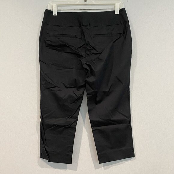 Banana Republic Solid Black Stretch Capris with Pockets - Size 4 - Picture 2 of 5